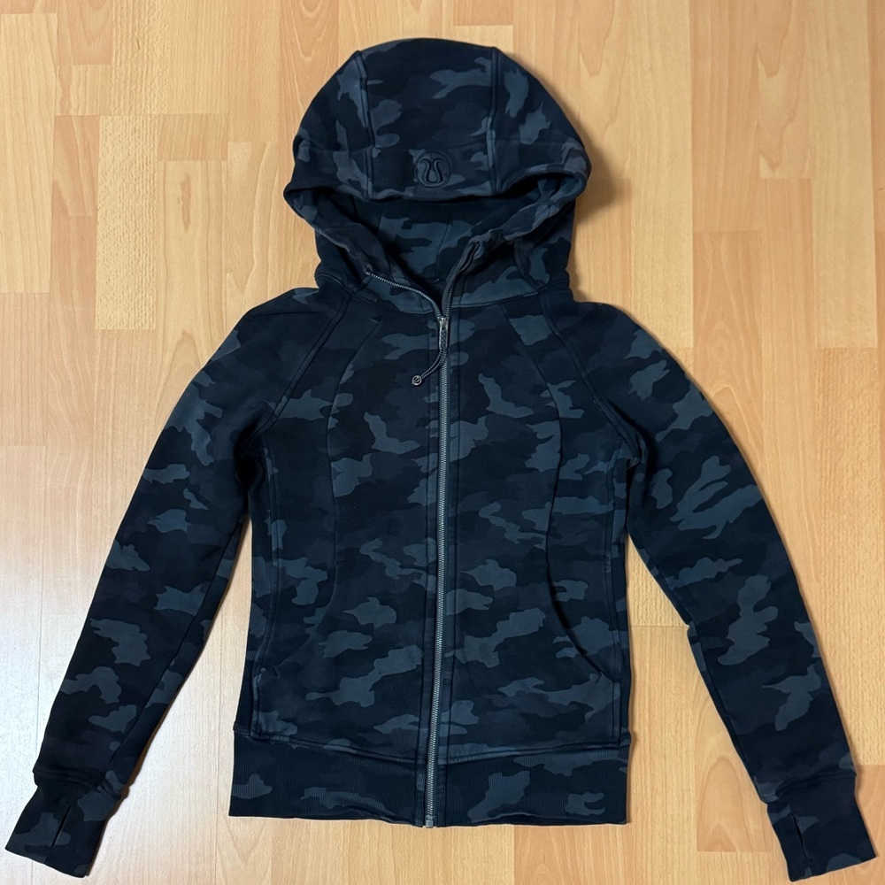 Lululemon Athletica Black Camouflage scuba full zip hoodie - size 6